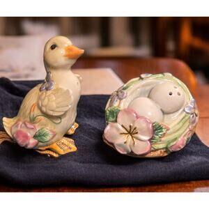 Fitz and Floyd Classics Garden Rhapsody Collection Duck and Nest Salt/Pepper Set